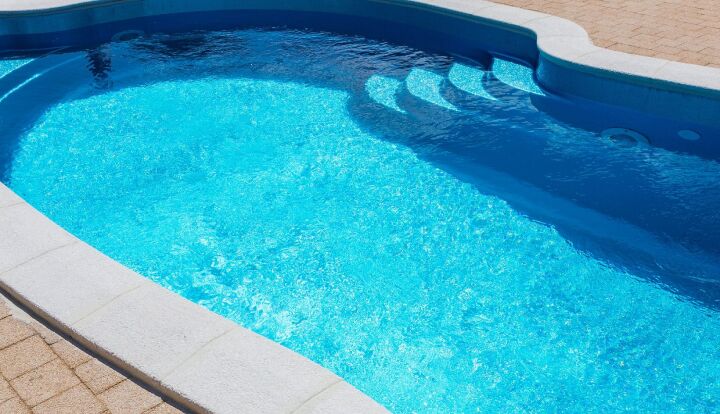 When to replace your in-ground pool liners
