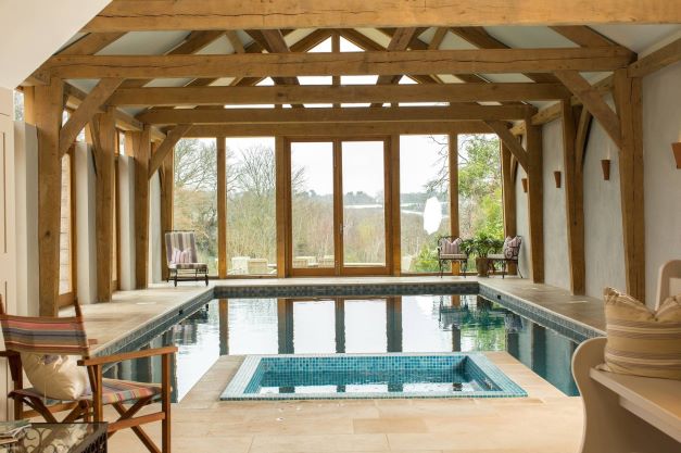 Country Vibes Indoor Pool