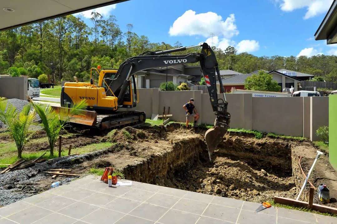 It-May-Take-Only-One-Week-For-Digging-Pool-Hole