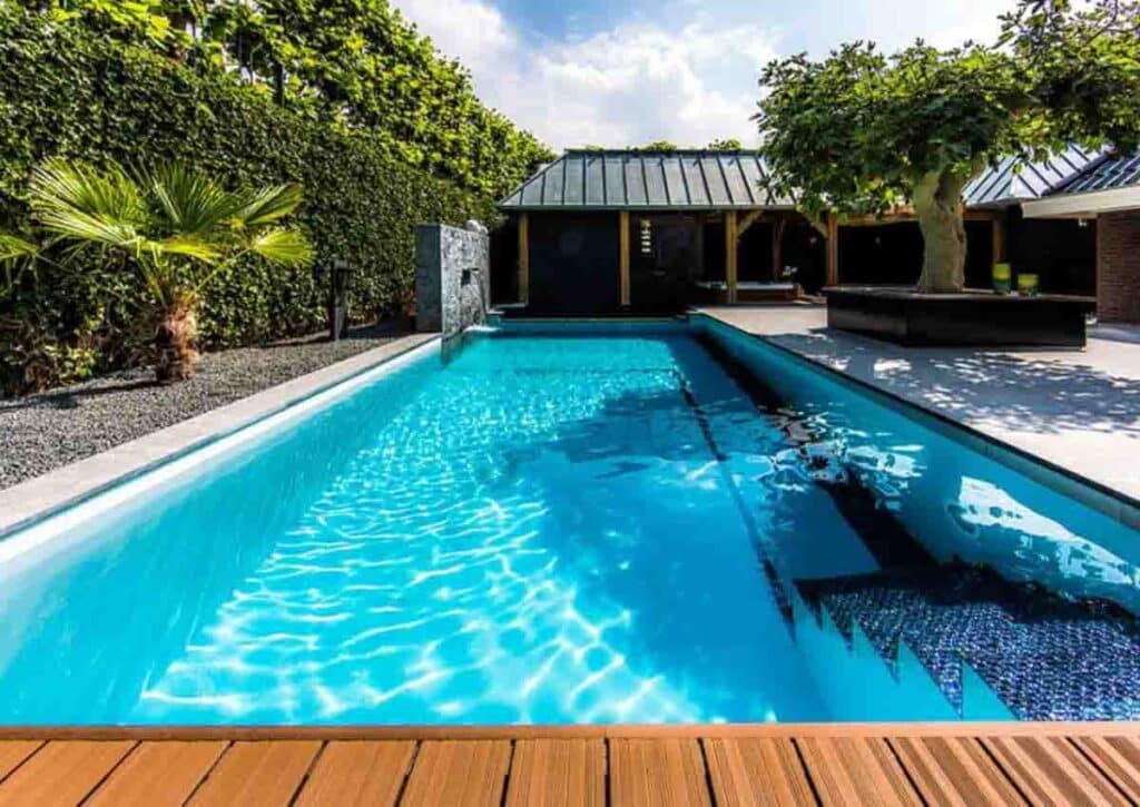 10 Most Common Swimming Pool Problems And Solutions Blue Pools And Spas